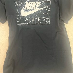 Men’s Med Nike Tee